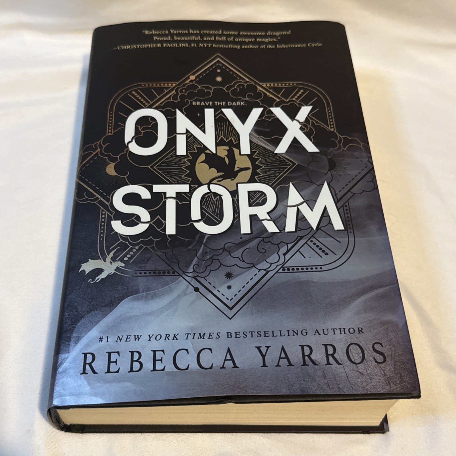 Onyx Storm (Standard Edition) by Rebecca Yarros (2025, Hardcover)