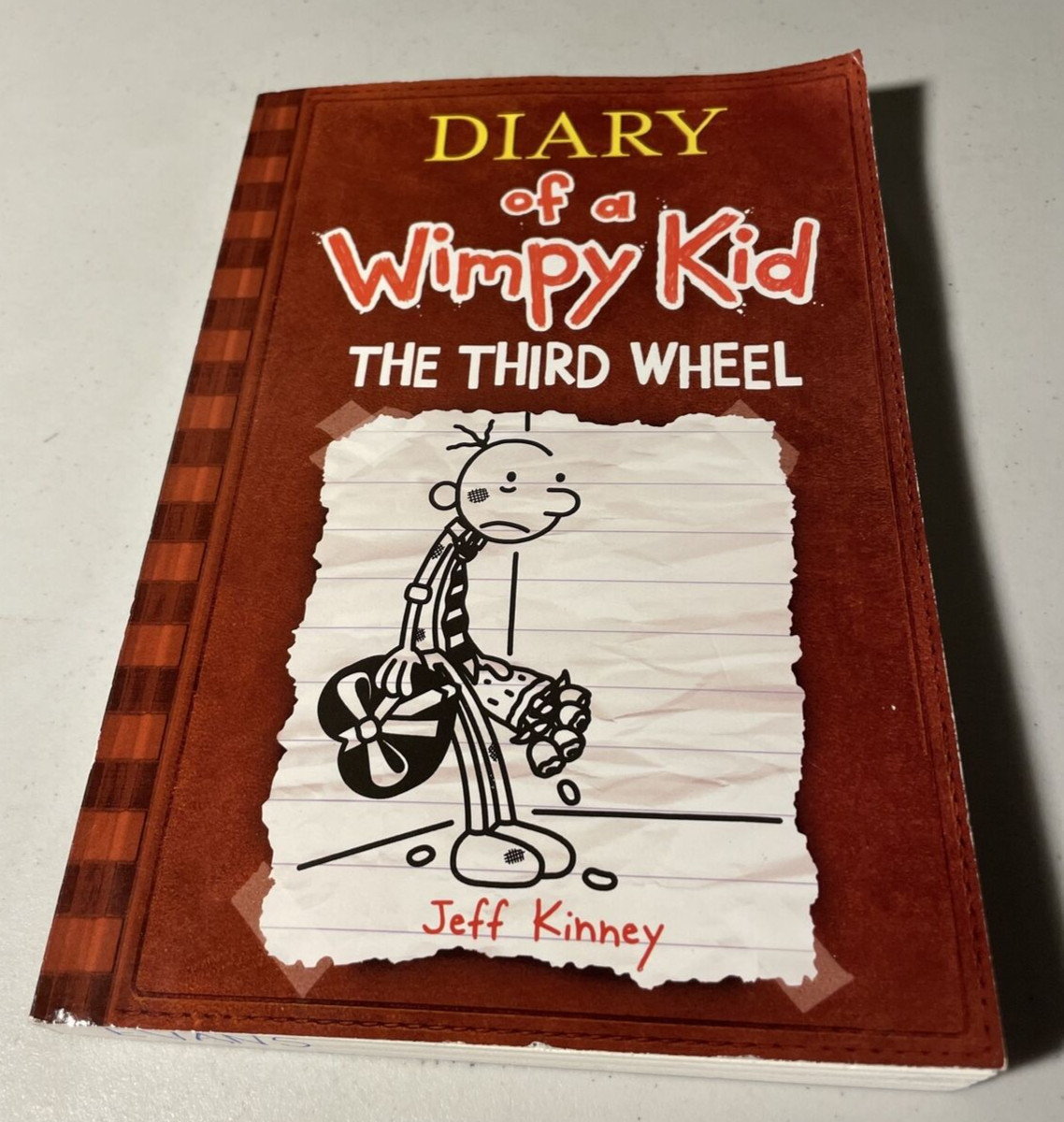 DIARY OF A WIMPY KID: THE THIRD WHEEL by Kinney, Jeff 20212 Paperback Book