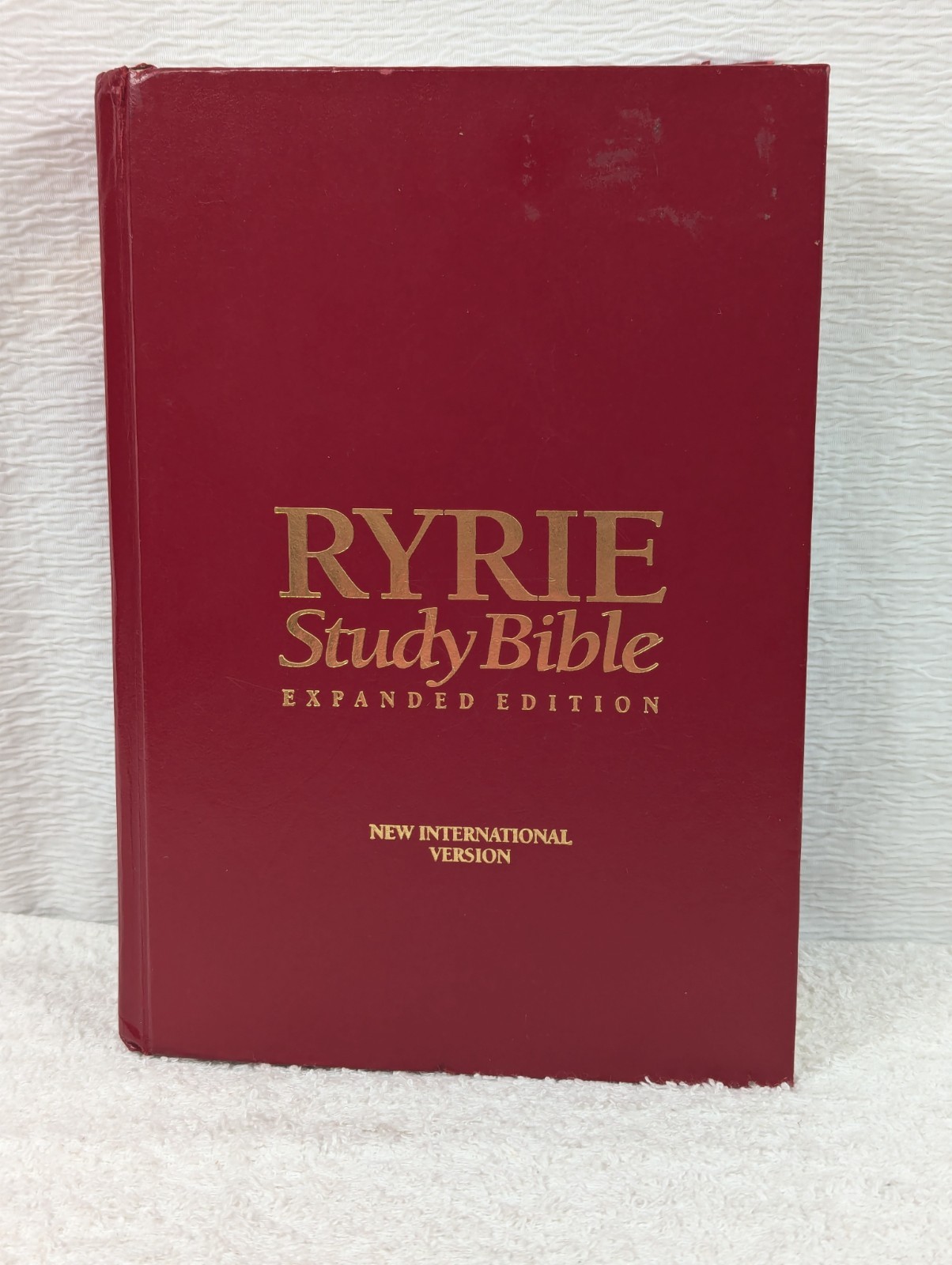 Ryrie Study Bible – Expanded Edition NIV New International Version 1994