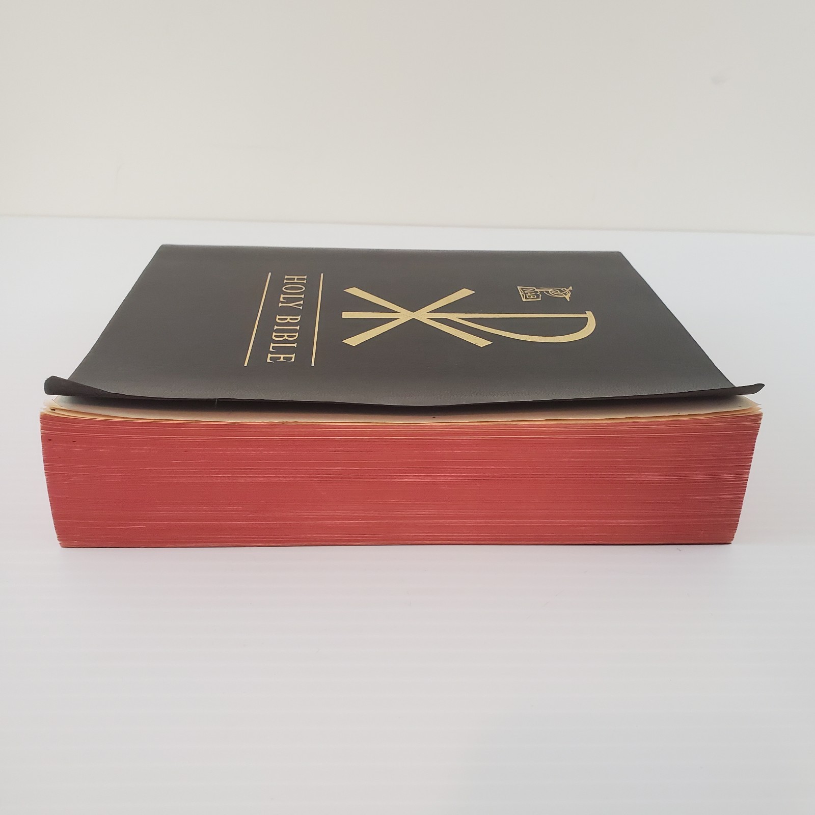 The New American Bible Catholic Press World 1971 Softcover Black Holy Bible