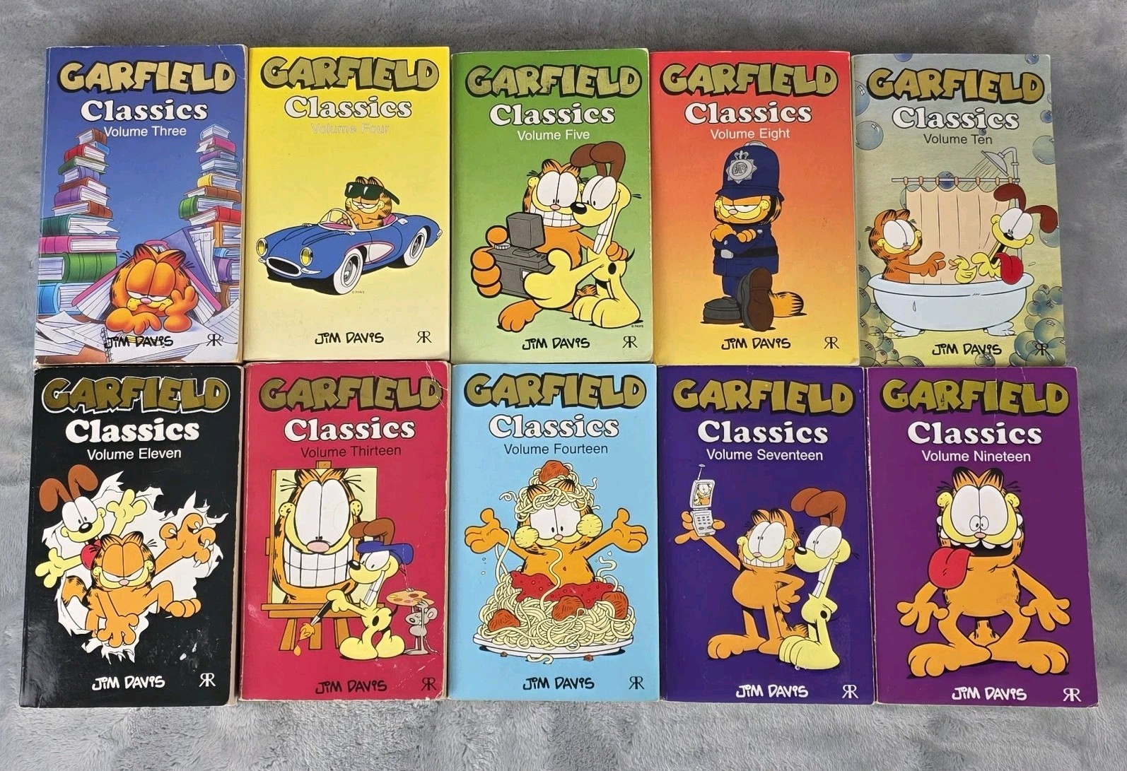 Garfield Classics Volume 3 4 5 8 10 11 13 14 17 19 Jim Davis Paperback Book Lot