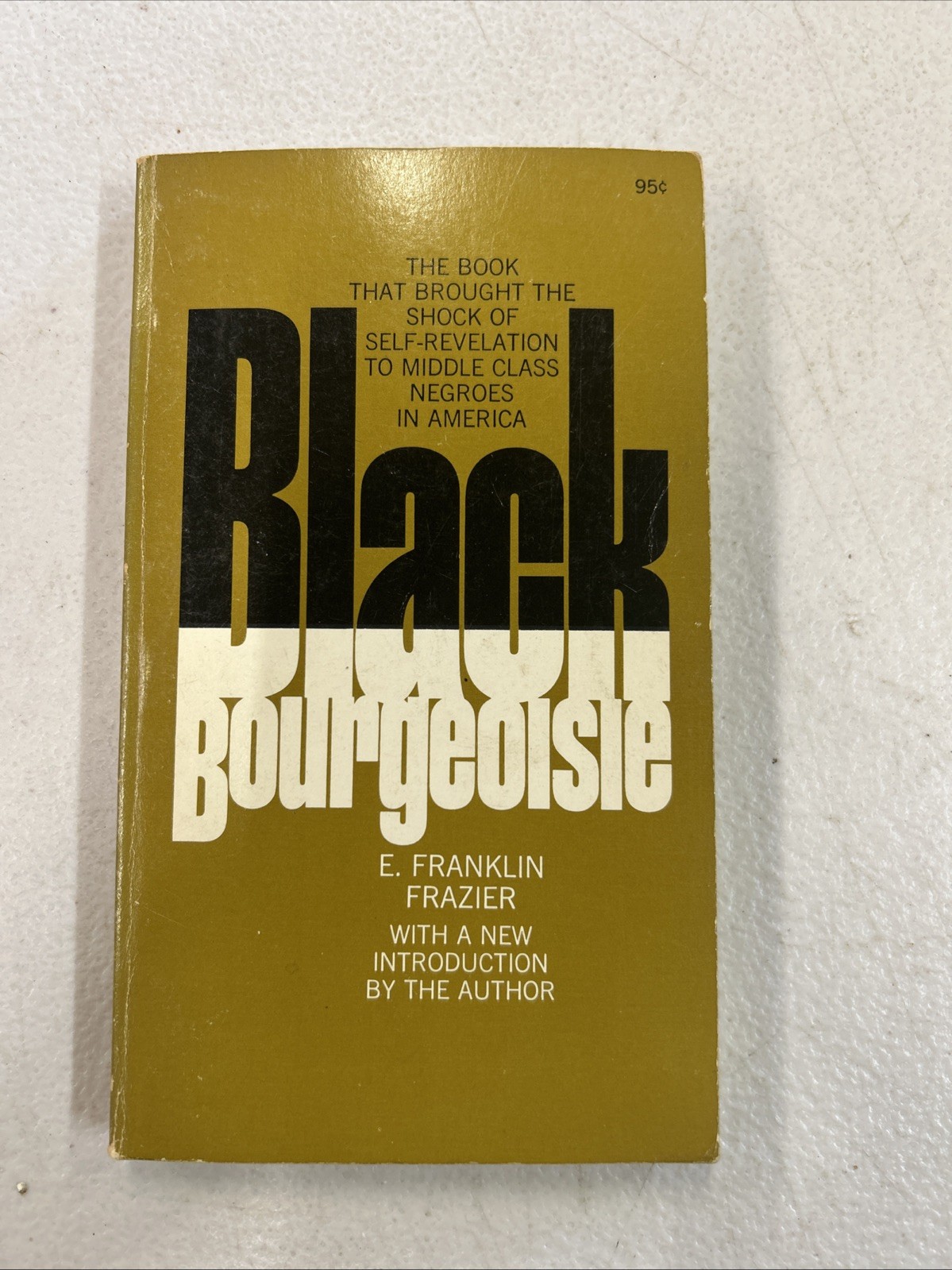 Black Bourgeoisie: The Rise of a New Middle Class in the United States