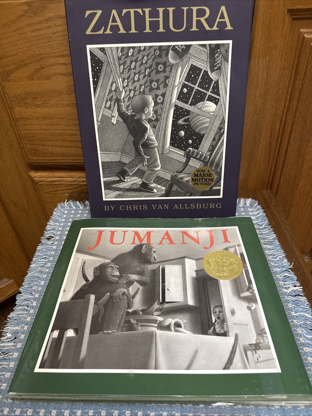 Lot CHRIS VAN ALLSBURG Books HBDJ HARDCOVER JUMANJI ZATHURA