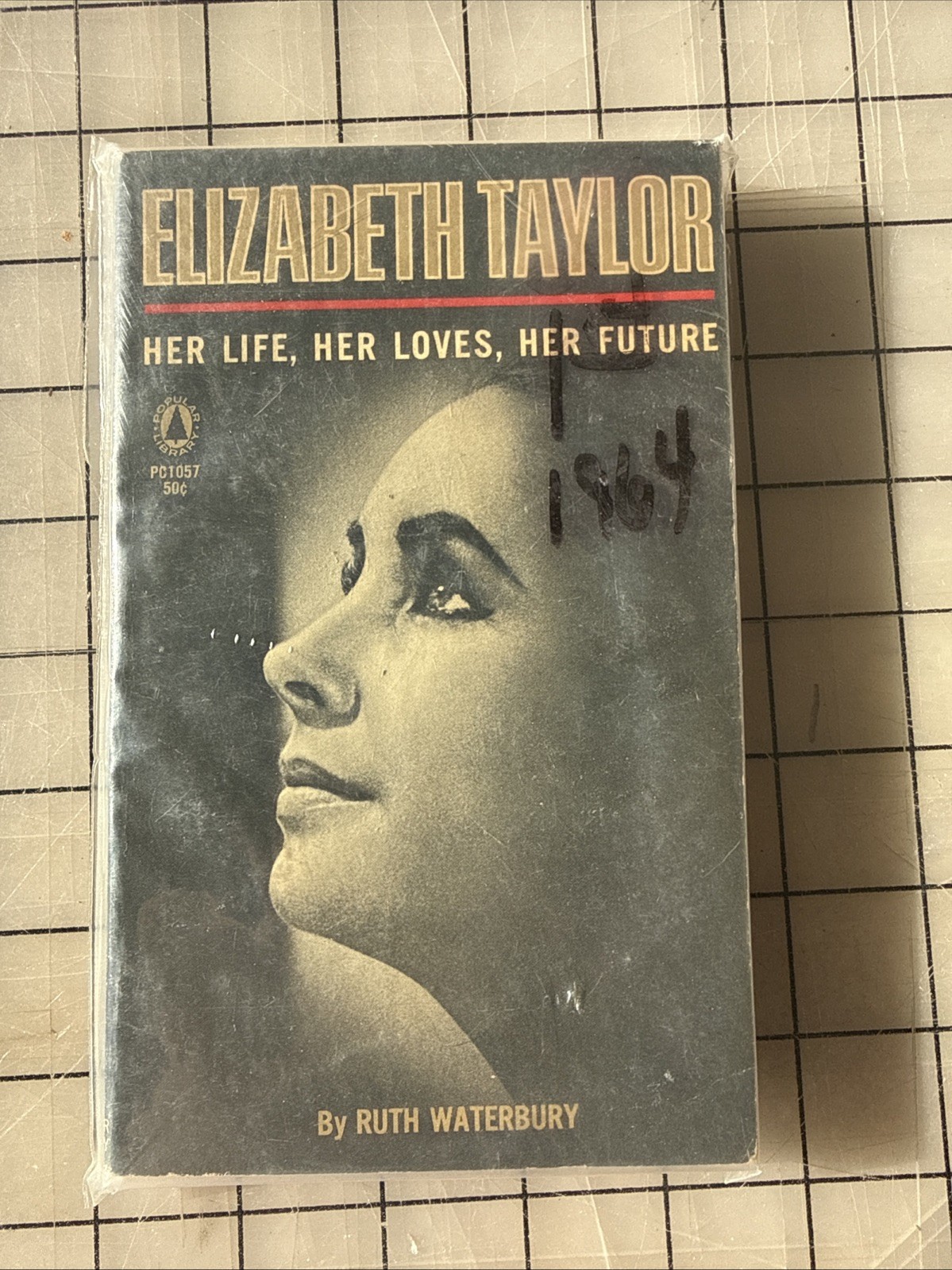 ELIZABETH TAYLOR – HER LIFE, HER LOVES, HER FUTURE 1964 RUTH WATERBURY