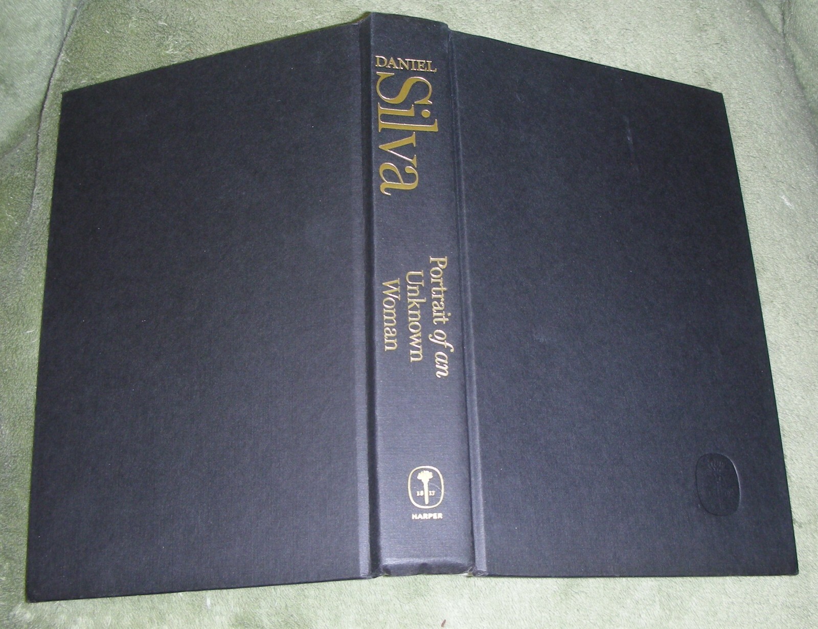 PORTRAIT OF AN UNKNOWN WOMAN : Daniel Silva 2022 HC/DJ ~ 1st Ed 1st Print +Cover