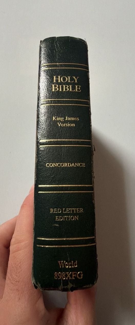 World Bible Publishers King James Version Holy Bible with Concordance, Red Lette