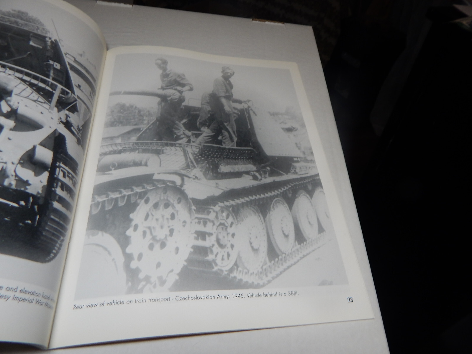 PanzerKampfwagen 38 (t) Variants 2.0cm 3.7cm 7.5cm 7.62cm 15cm Zimmerit Press PB