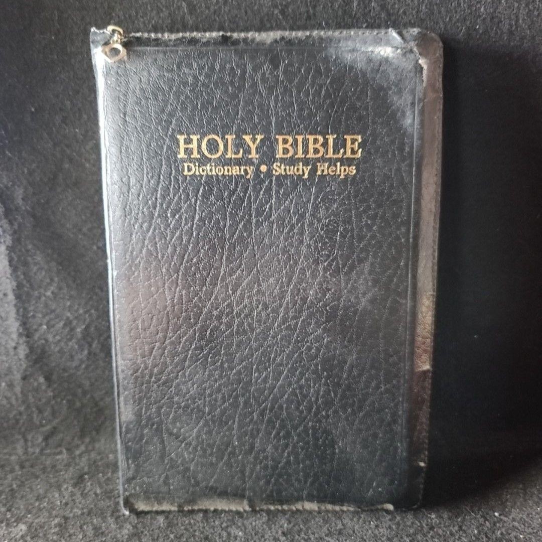HOLY BIBLE Dictionary Study Helps 1989 World Bible Publishers KJV Black HC